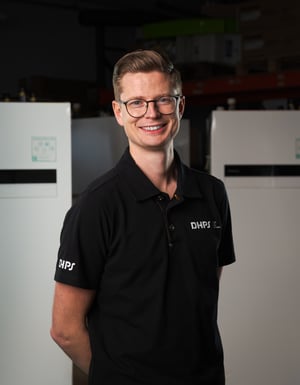 Dennis 1